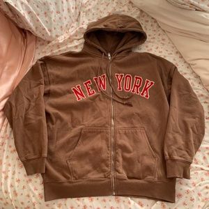 Brandy Melville Sweatshirt